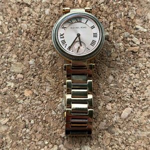 Michael Kors watch (rose gold)